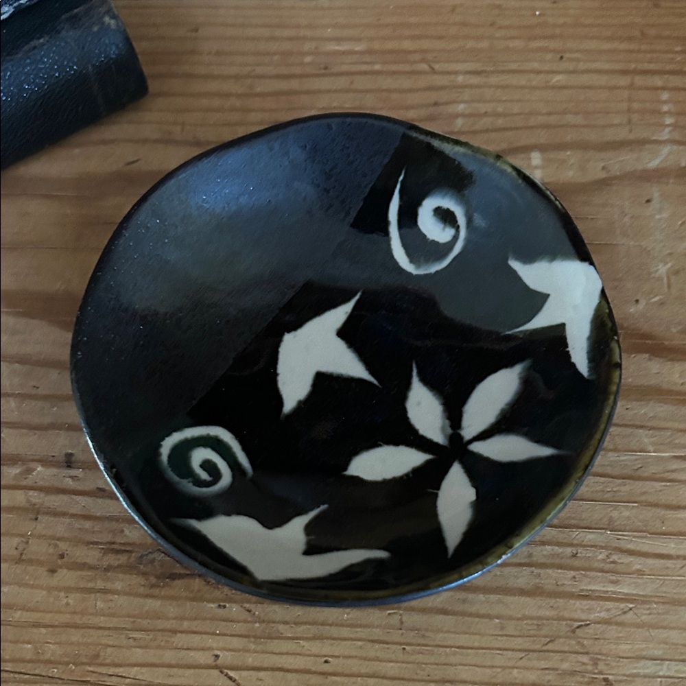 Black and White Asian Floral Decorative Ceramic Trinket Dish